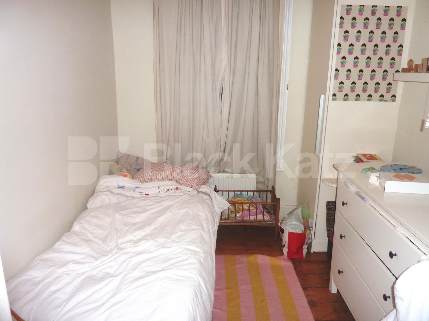 			Fantastic flat / Amazing location, 3 Bedroom, 1 bath, 1 reception Flat			 Gaisford Street, KENTISH TOWN